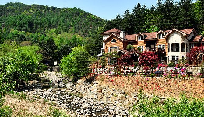 Mir Pension Капьон Екстер'єр фото